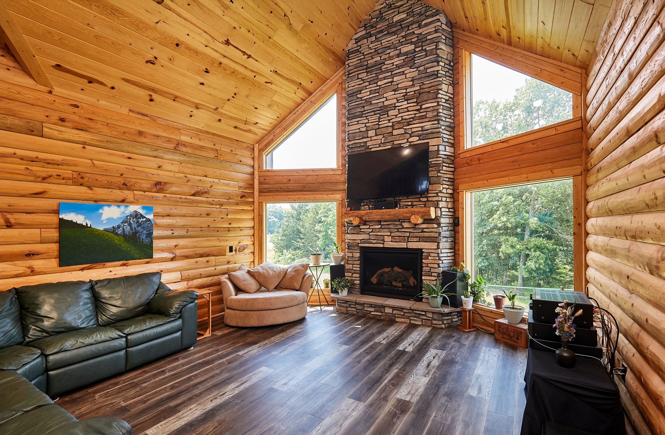 Listing Photo: 7708 Virginia St_017